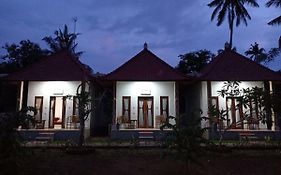 Santhi Guna Bungalow